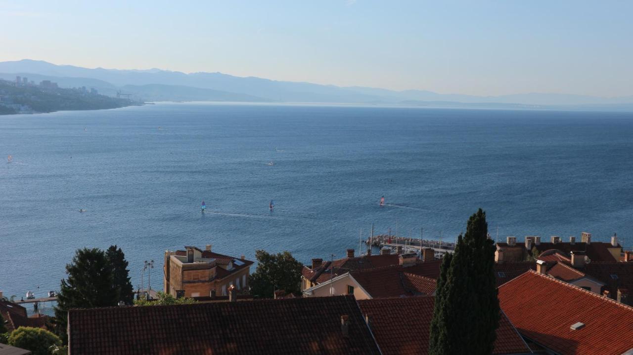 Apartments Komel I Opatija Exteriör bild